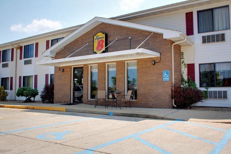 Super 8 By Wyndham West Plains Motel Exterior foto